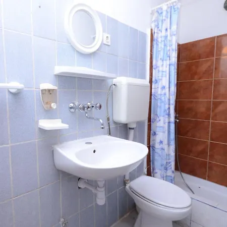 Guest house Mira 1210